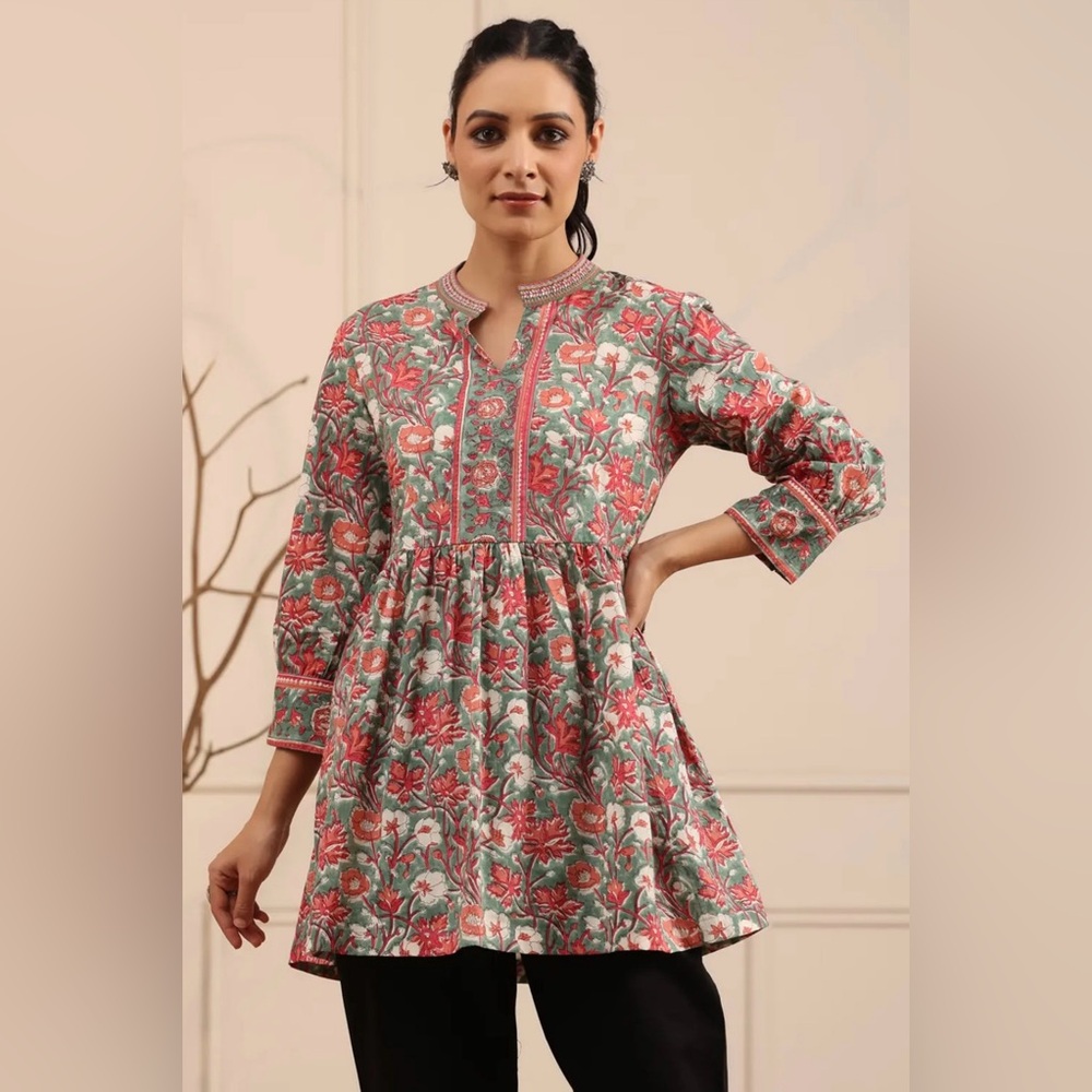 Rain & Rainbow Floral Top‎ Kurti Tunic Peplum Cropped Sleeve Small Women Blouse